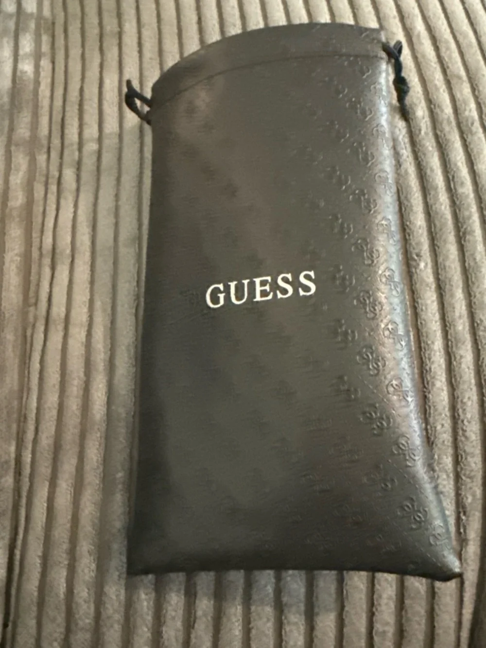 GUESS Women's Peach Square Frame Sunglasses large size brand new with tags